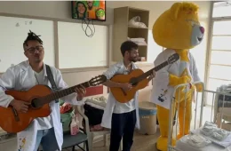 Música no hospital: pesquisa da USP aponta alívio do estresse em crianças e acompanhantes