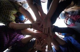 Fé que acolhe: iniciativa fundada por religiosas completa 28 anos de apoio a mulheres em situação de violência
